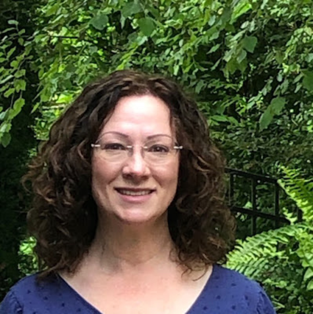 Meet your Posher, Laura